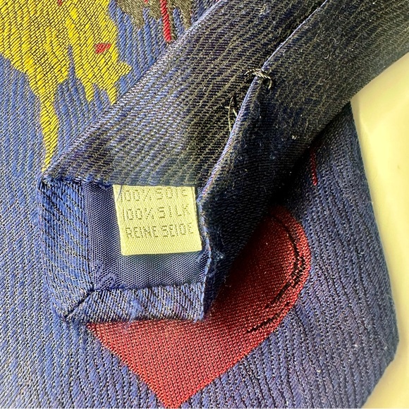 Vintage Moschino Cravatte Bleeding Heart Rare Silk Classic Tie ITALY Heart - Picture 3 of 9